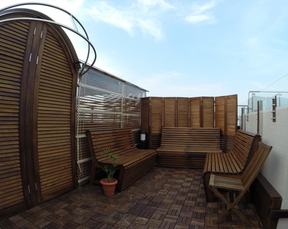הולהומאל Airport Beach Hotel מראה חיצוני תמונה