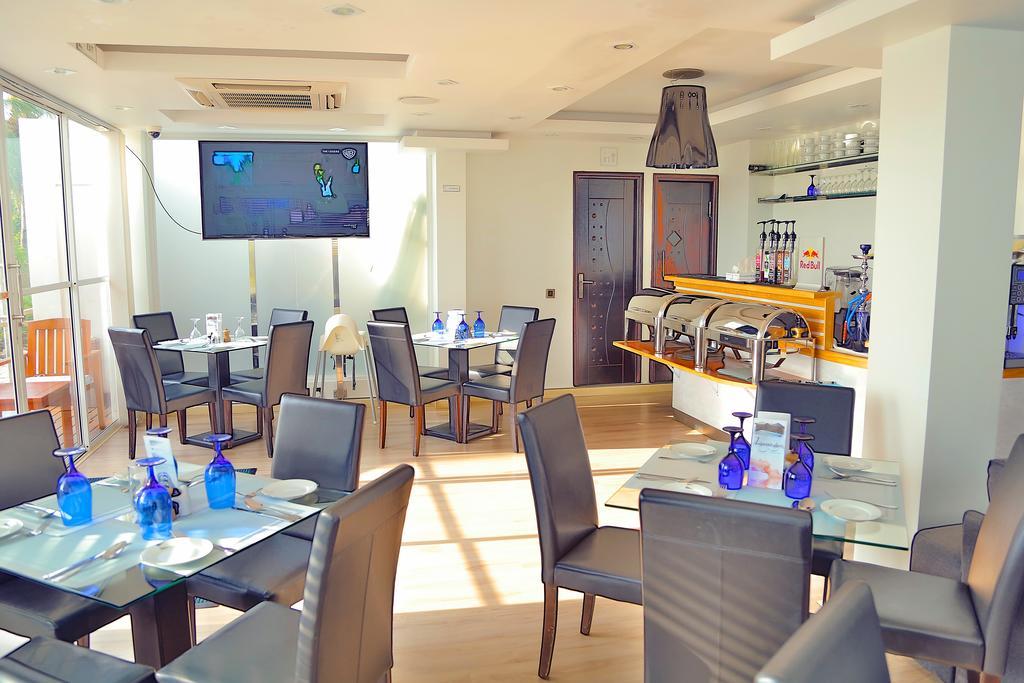 הולהומאל Airport Beach Hotel מראה חיצוני תמונה
